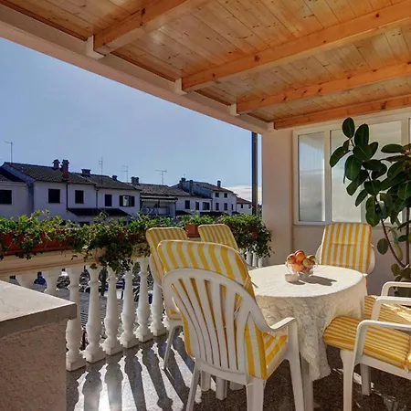 Cozy Alexandra For Relaxed Vacation