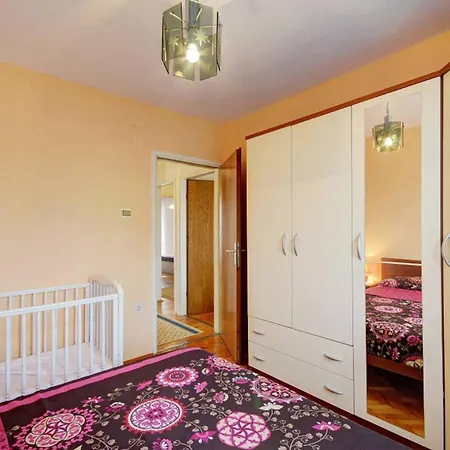 Guest house Cozy Alexandra For Relaxed Vacation *