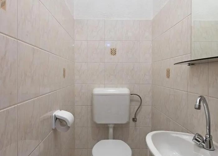 Cozy Alexandra For Relaxed Vacation Guest house Pula